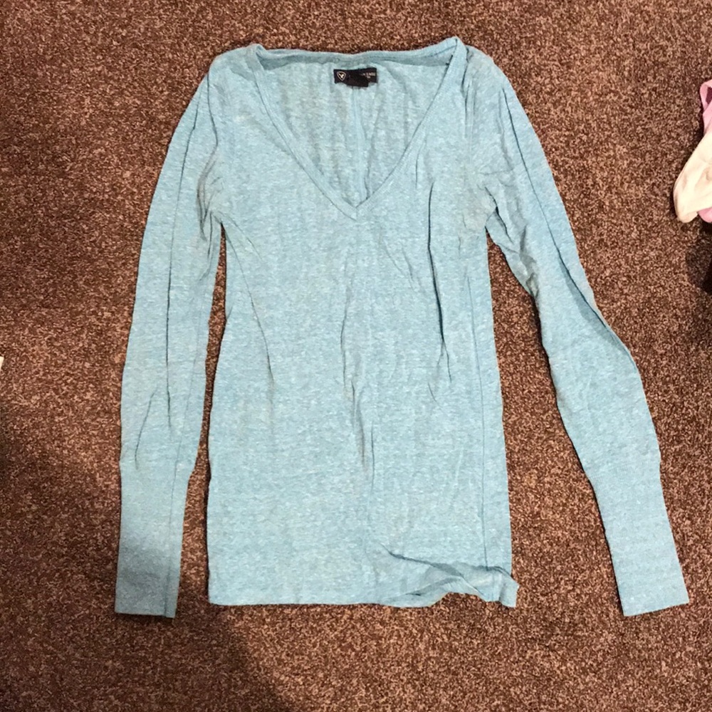 American Eagle - Long Sleeve V Neck